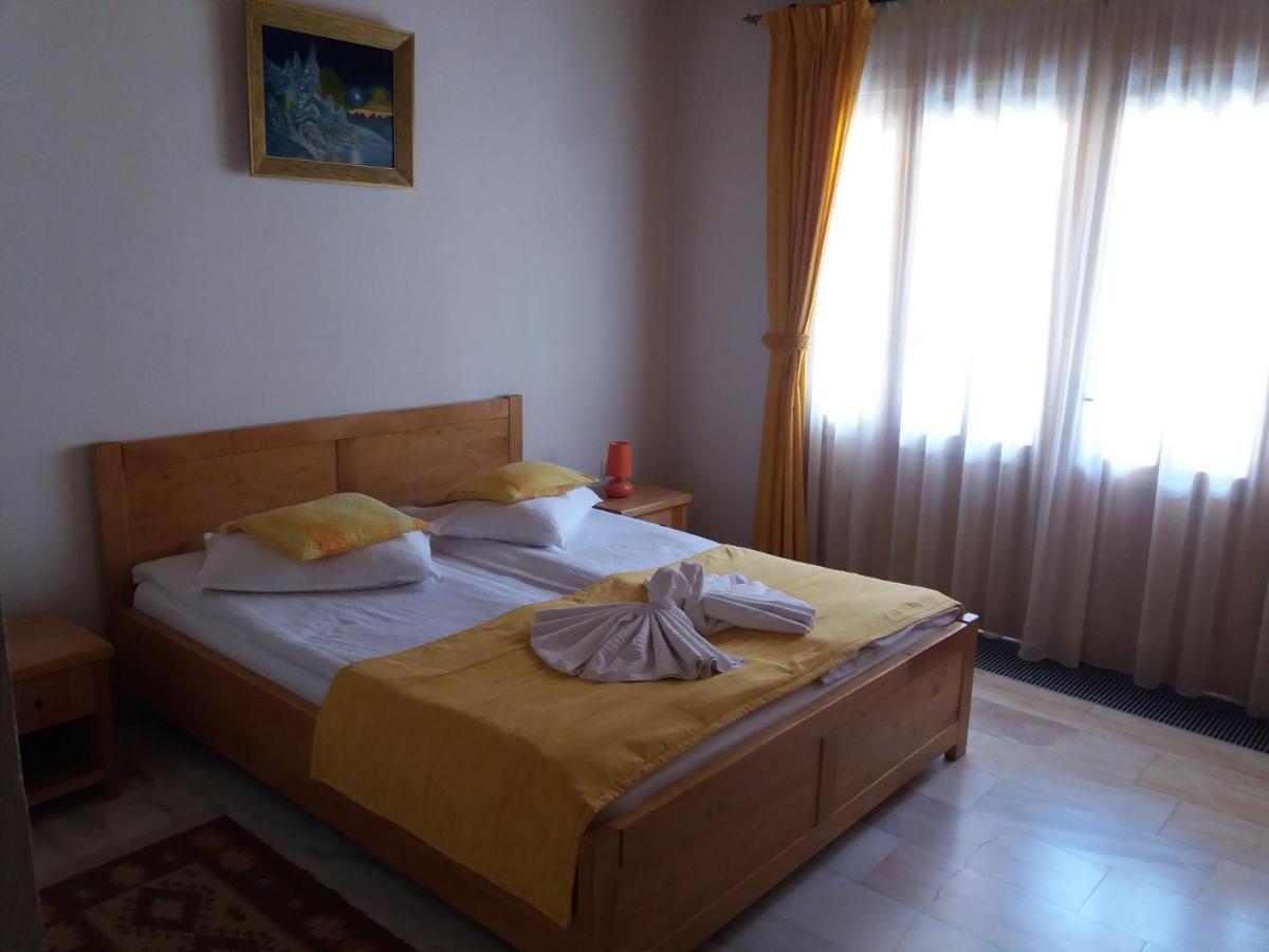 Vila Sara/Adult Only Совата Экстерьер фото