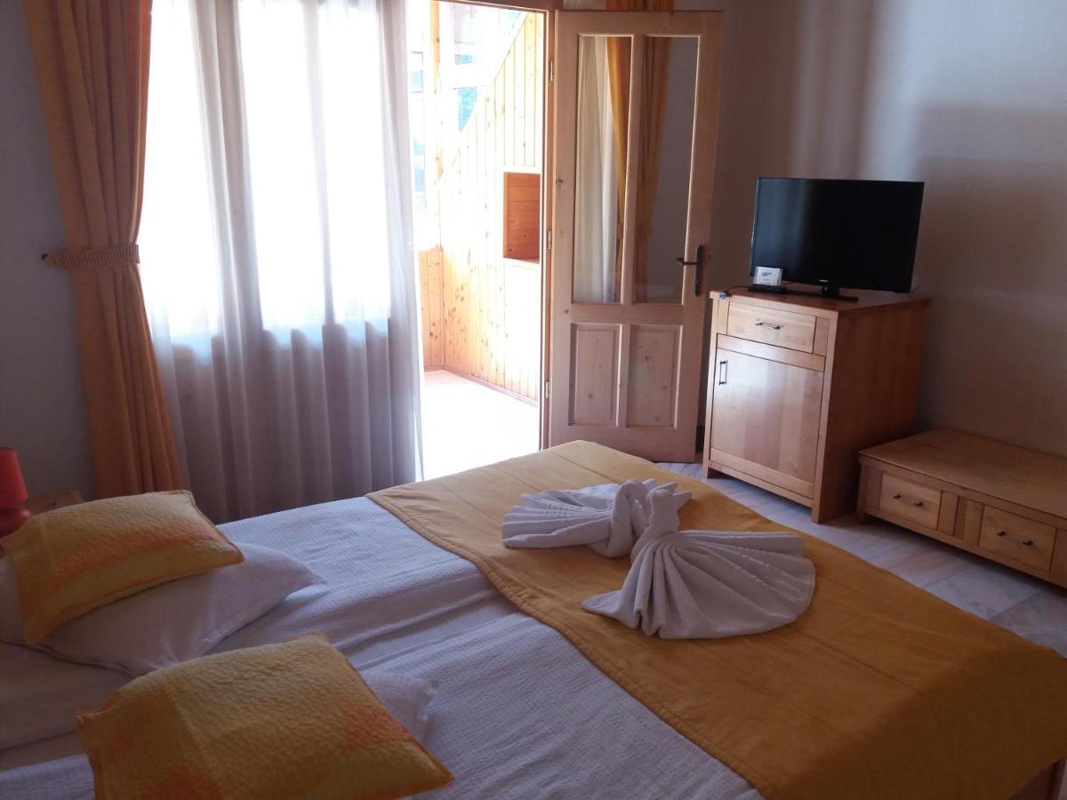Vila Sara/Adult Only Совата Экстерьер фото